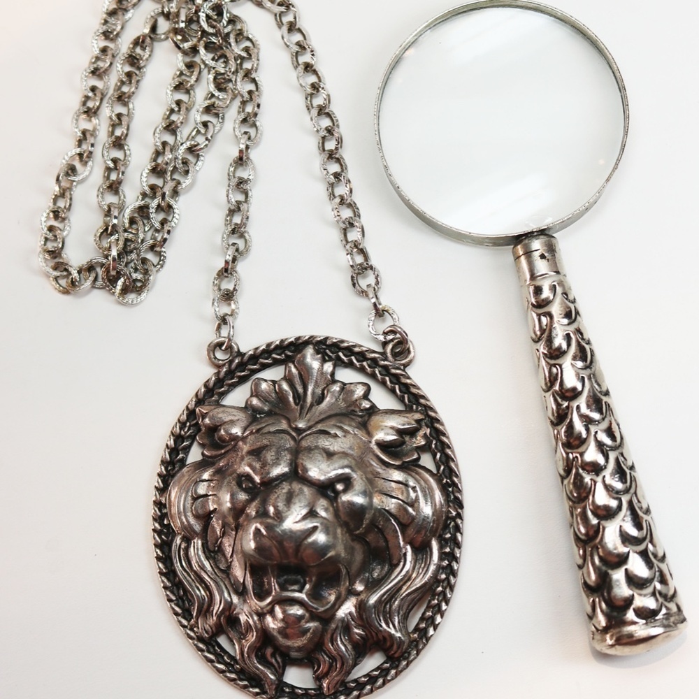 🎊 HOST PICK 🎉Vintage Napier Lion's Head Necklace - Picture 4 of 8
